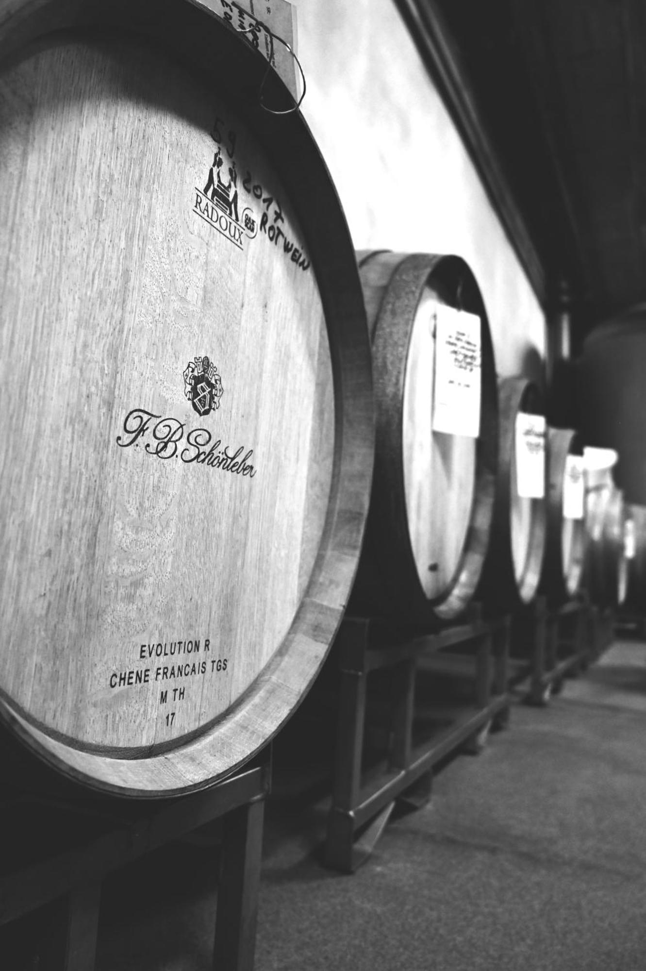 Wein- Und Sekthaus F.b.schoenleber Oestrich-Winkel