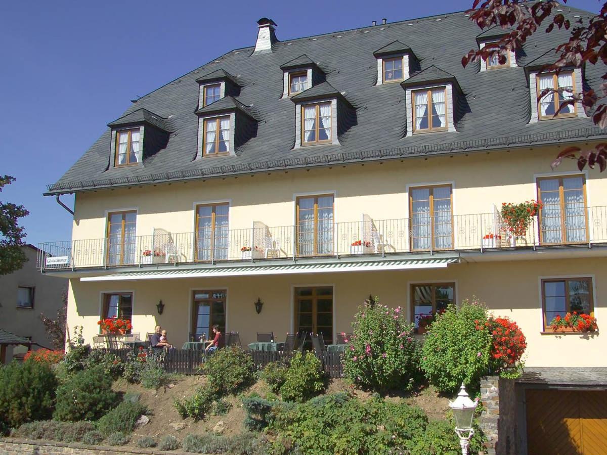 Wein- Und Sekthaus F.b.schoenleber